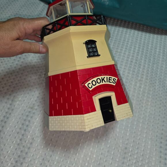 VINTAGE FOG HORN LIGHTHOUSE COLLECTIBLE LIGHTHOUSE COOKIE JAR - Picture 4 of 7